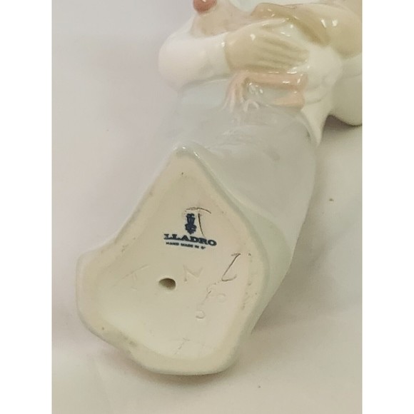 Lladro Daisa Statue Figurine Girl W/ Rooster Chicken 8" Retired Collectors - Picture 10 of 11